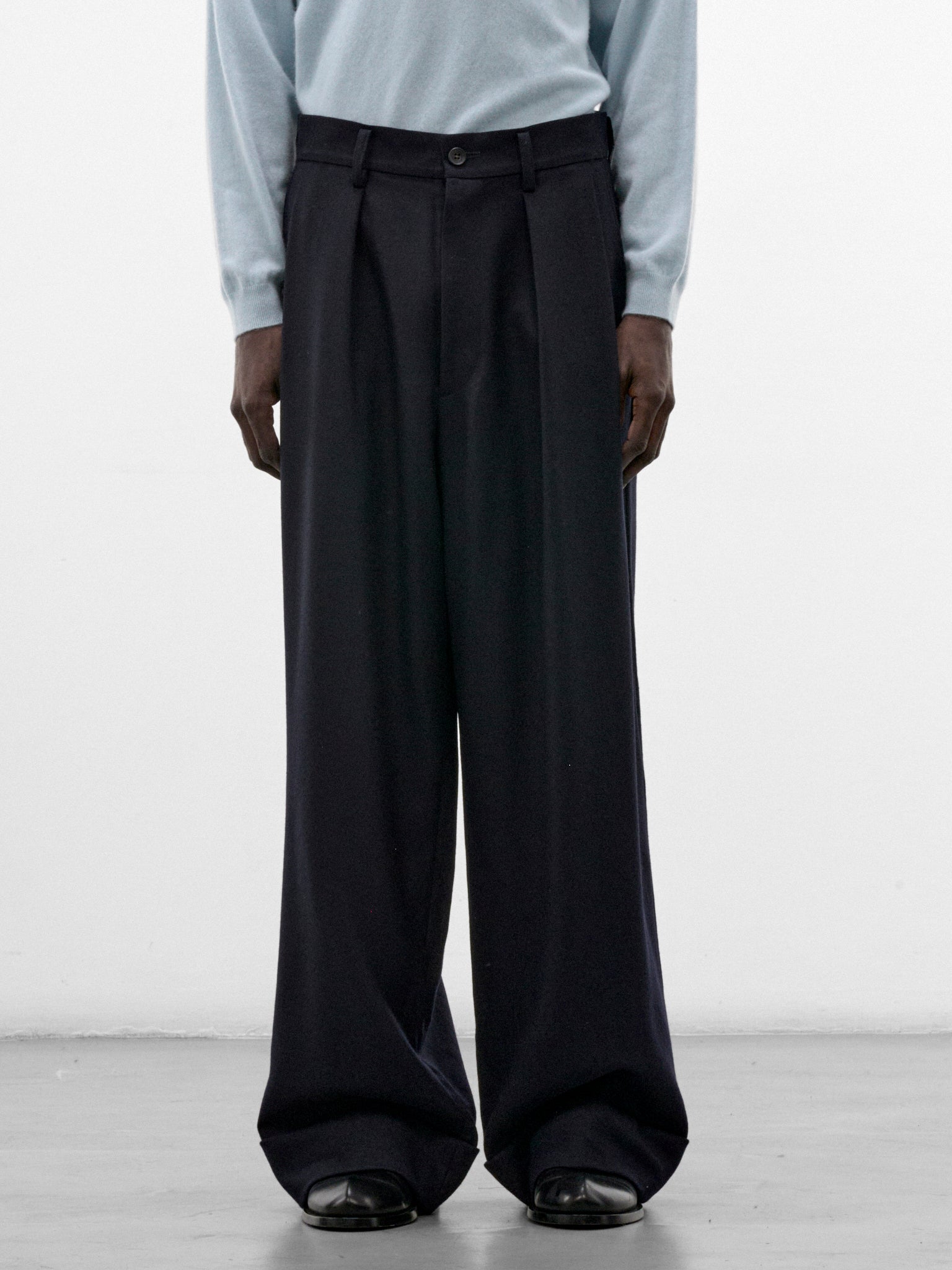 Navy Wool Pleated Wide Trousers (WR-P039-W26-NAVY-NAVY)