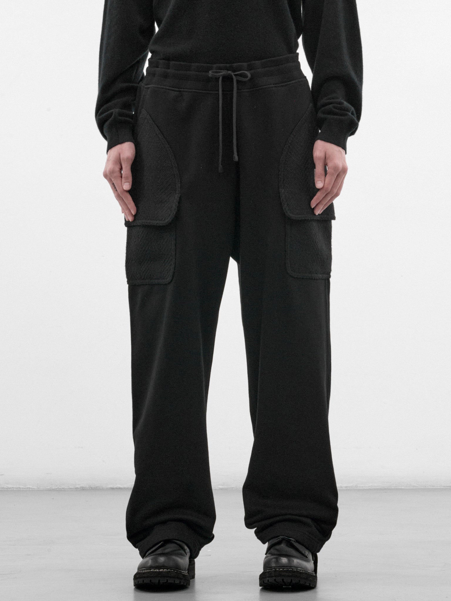 Black Cotton Cargo Sweatpants (WR-T906-100-BLACK)