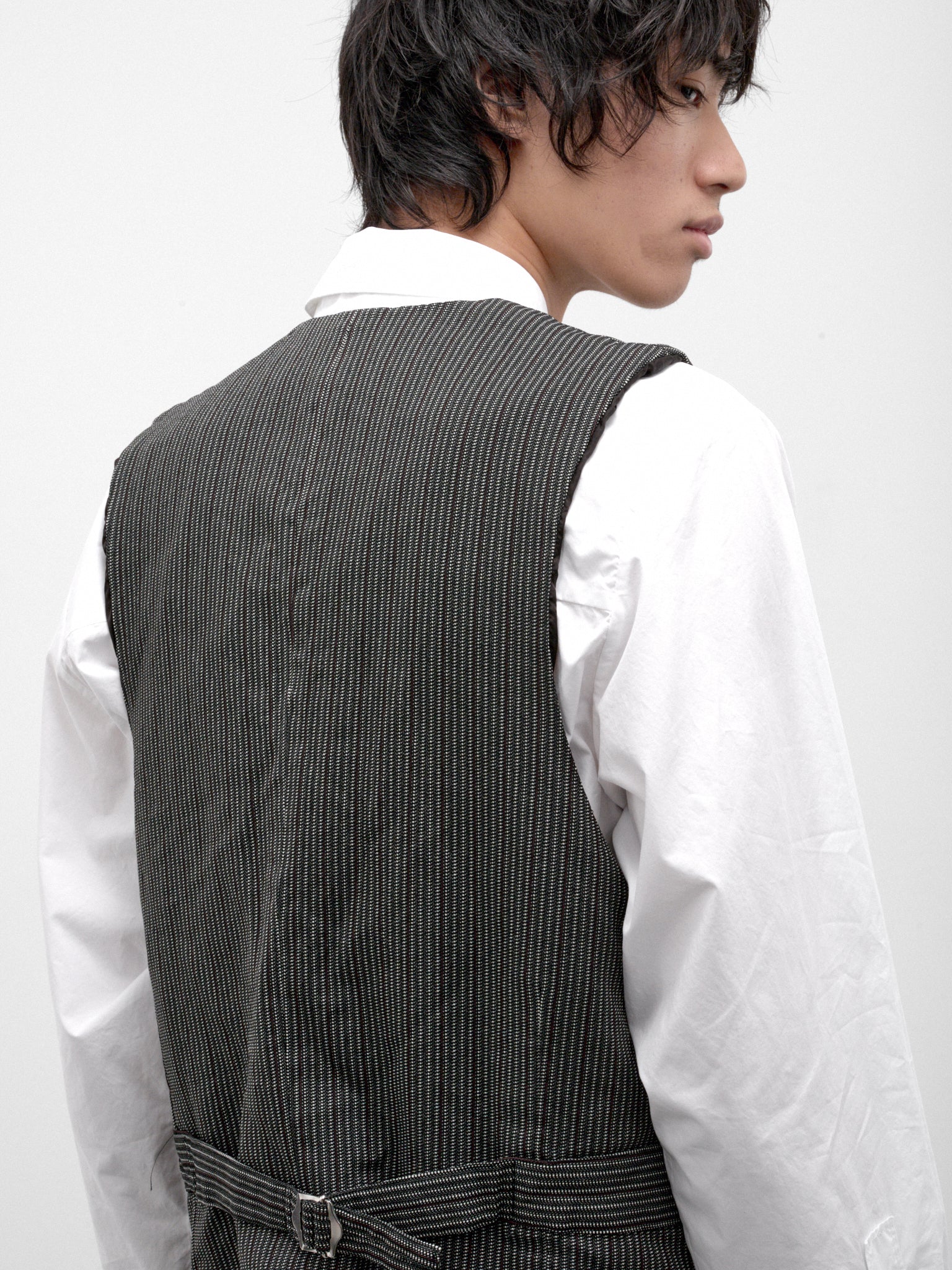 Mismatched Buttons Pinstripe Vest (WR-V002-W26-BLACK-RED-GREY)