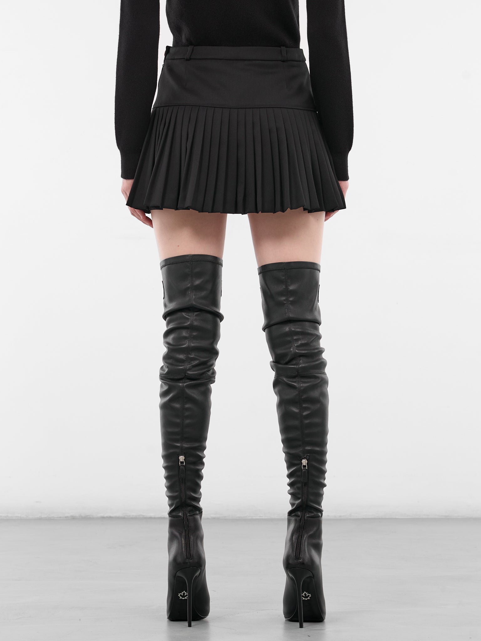 Black Wool Pleated Mini Skirt (WSK063ACWOV0071-BK99-BLACK)