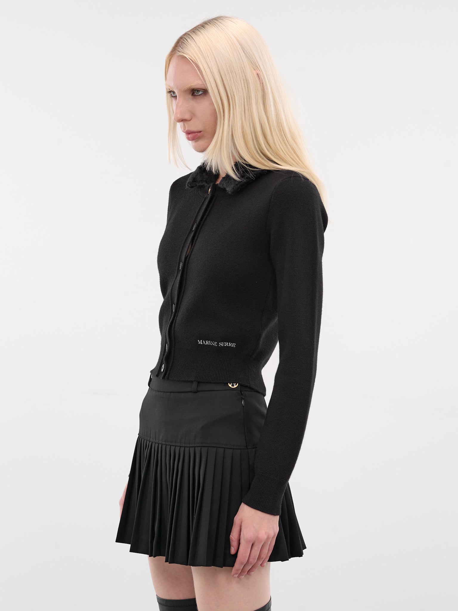 Black Merino Wool Knit Cardigan (WTK082ACKNI0033-BK99-BLACK)