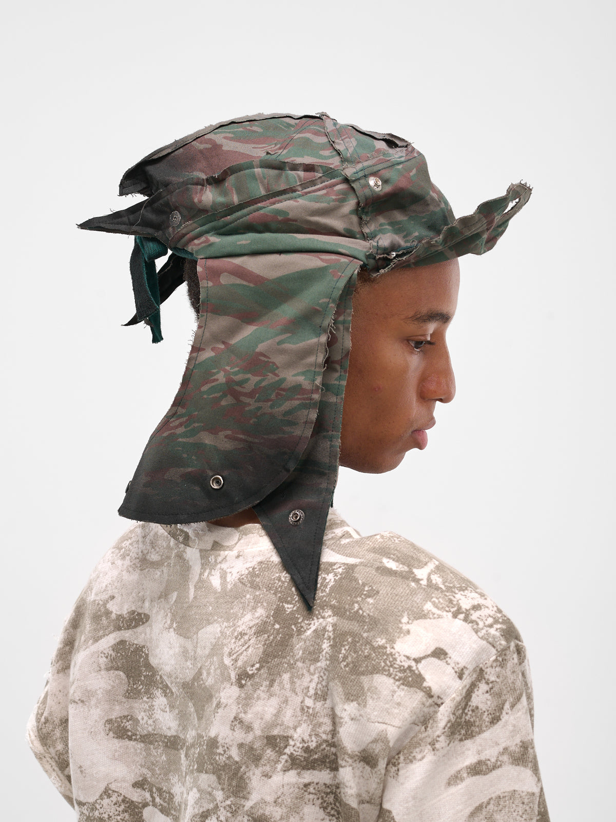 Camo Graphic Shark Hat (YAW25-N-CAPP-TARNISHED-CAMO)
