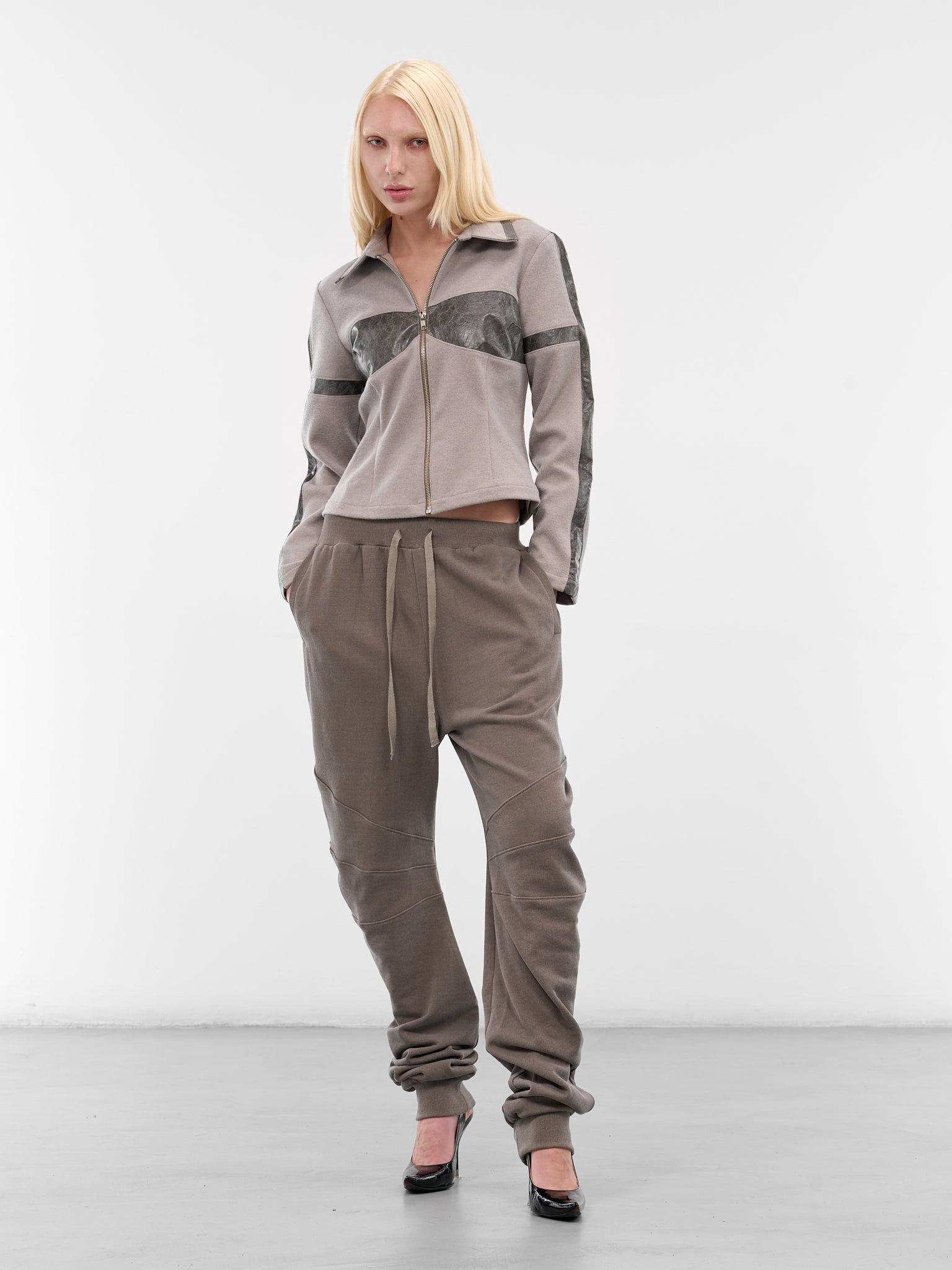 Beige Relaxed Paneled Circular Sweatpants (YR006TR05-MICA)