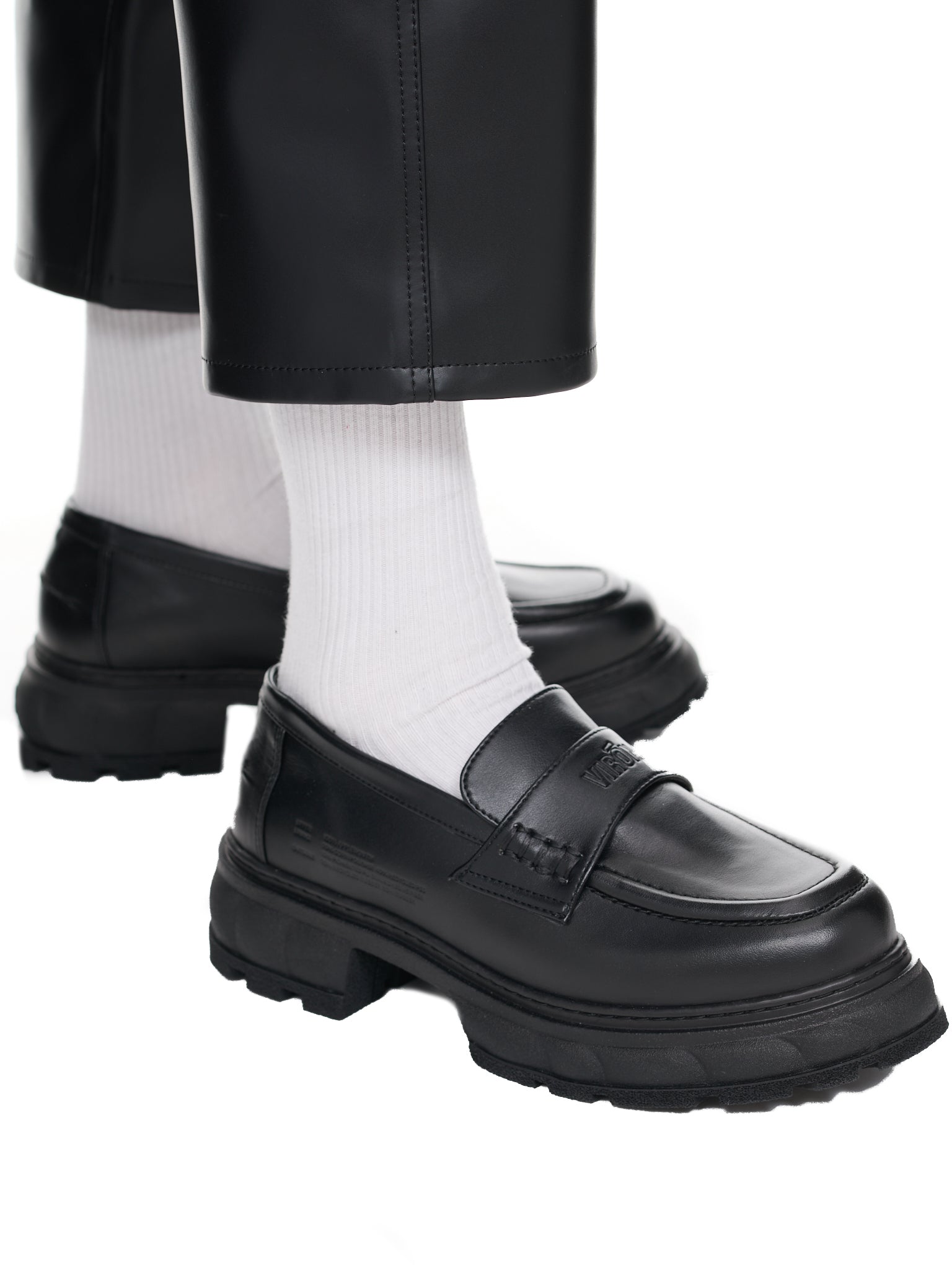 Quantum Apple Loafers (QUANTUM-CO-A-990-BLACK-APPLE)