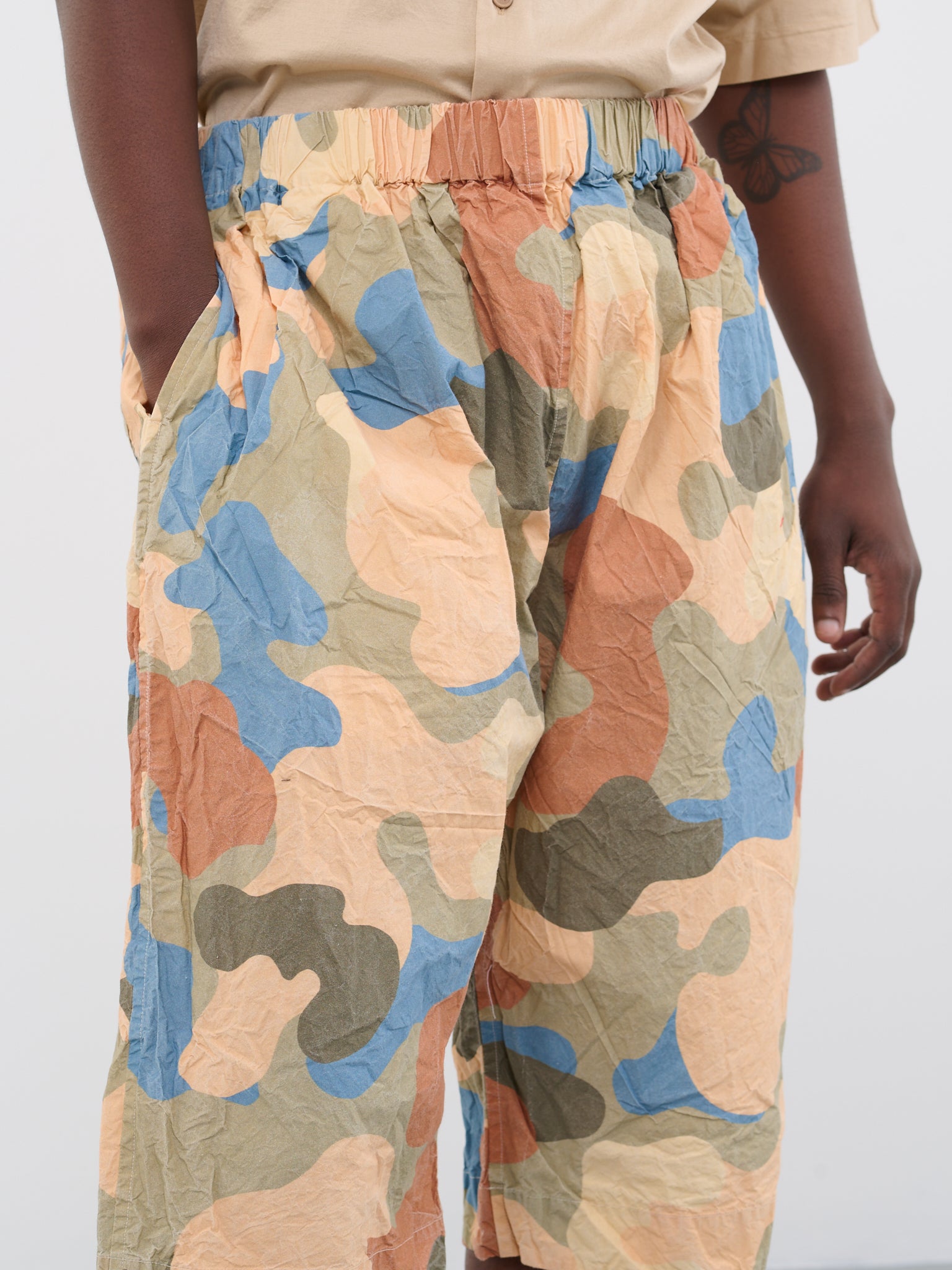 Yama Shorts (20HP193-KHAKI-MULTI)