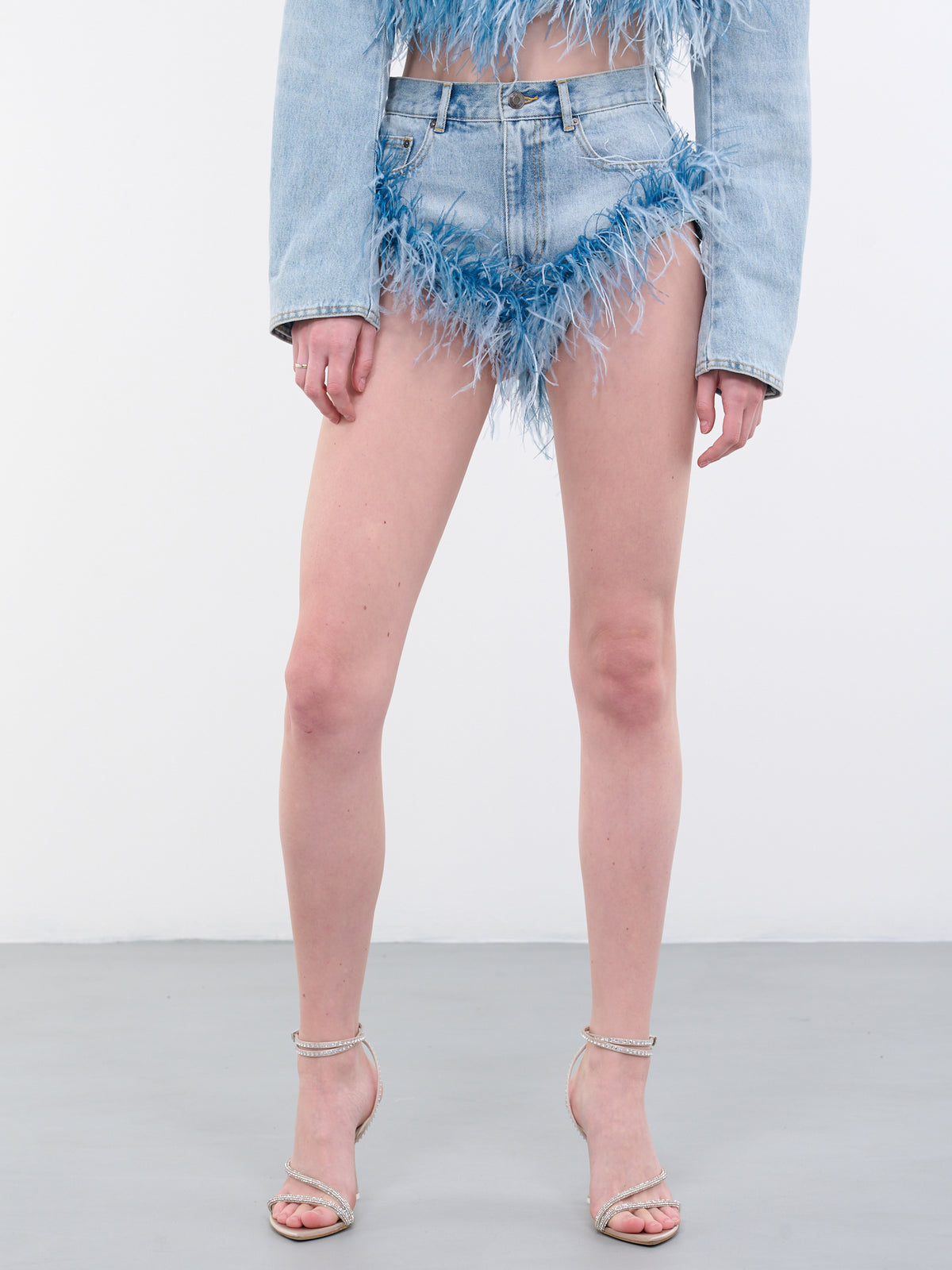 Feather Denim Hot Shorts (2302P51213-LIGHT-BLUE)