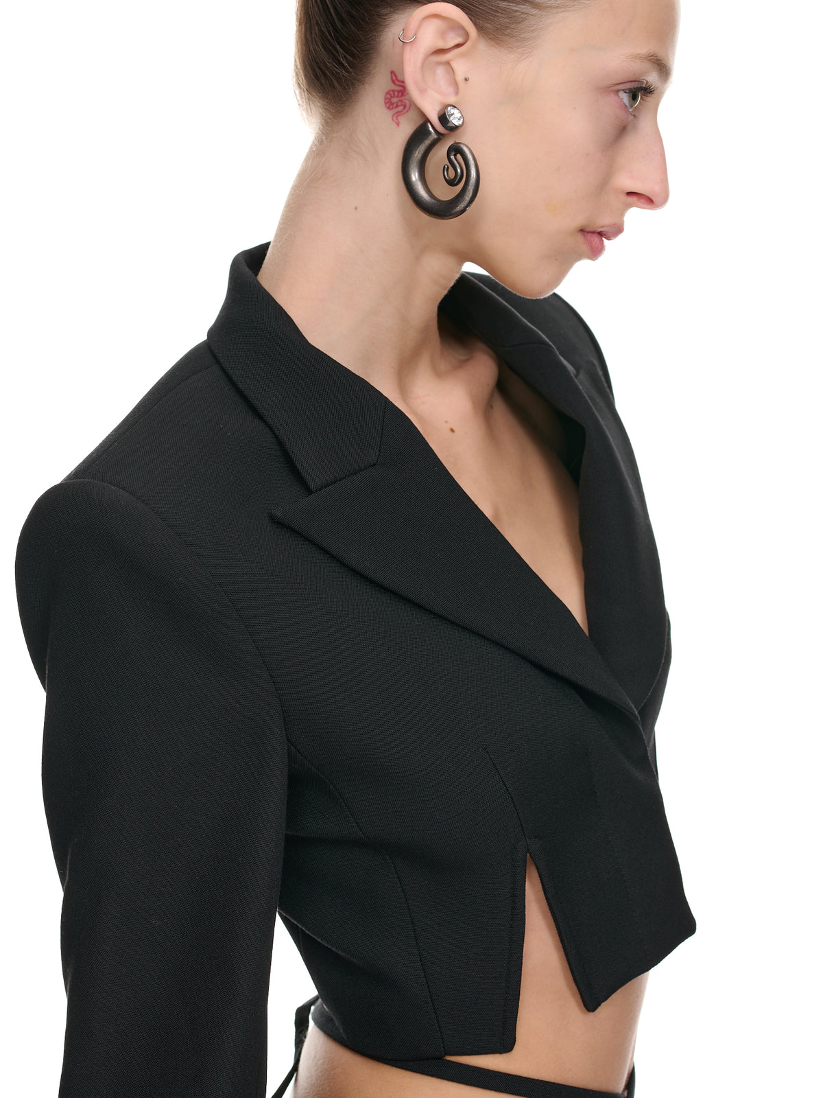 Cropped V-Wire Blazer (A4203R23-BLACK)