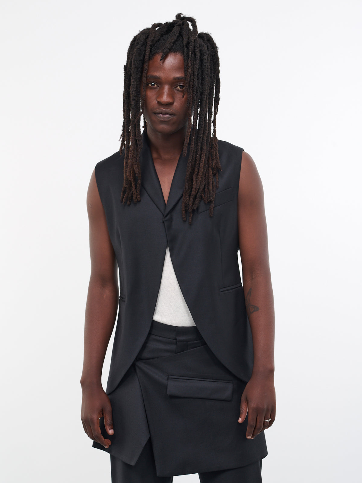 Two-Button Blazer Vest (AE23TJ04-BLACK)