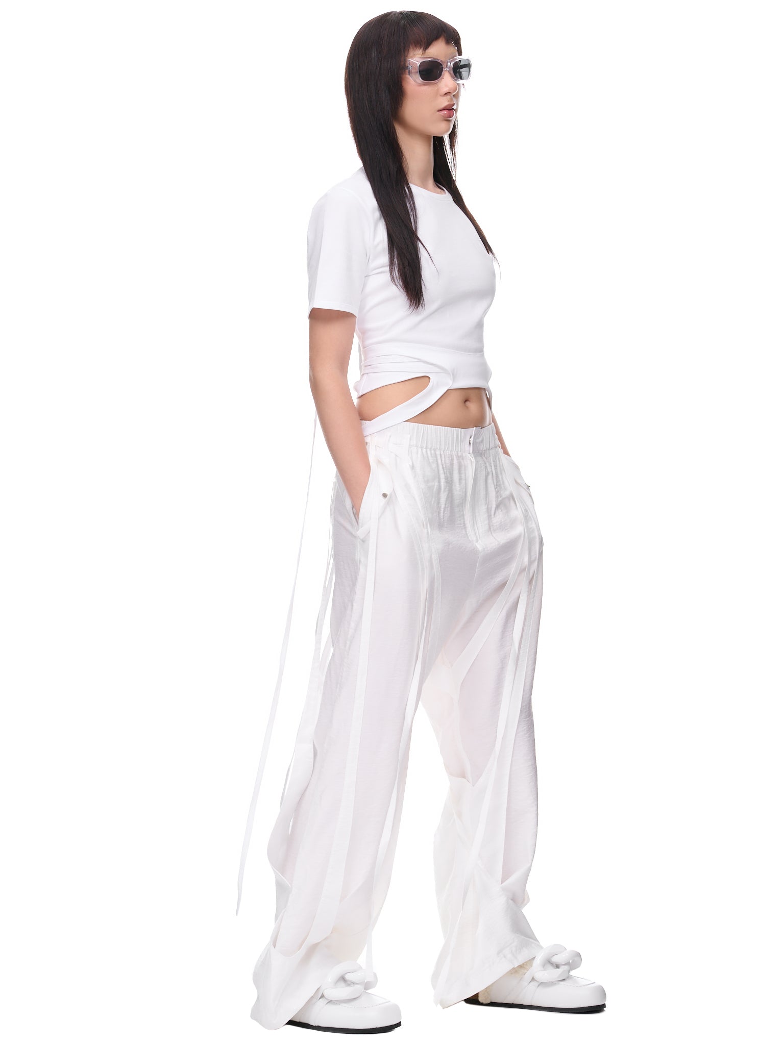Knot T-Shirt (TOOS-2201-01-WHITE)