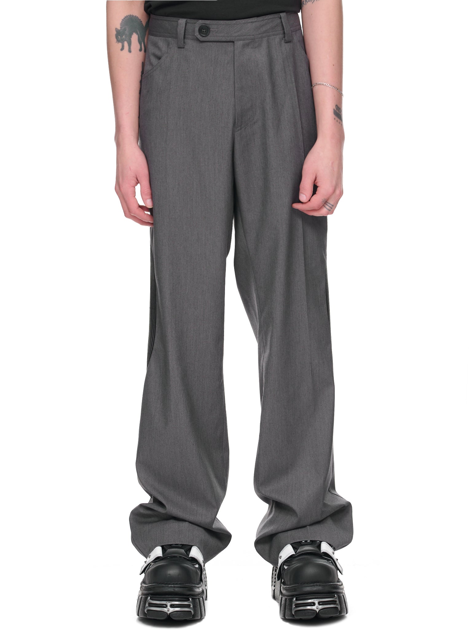 D15C 5U17 P4N75 (GR4Y-D15C-5U17-GRAY)