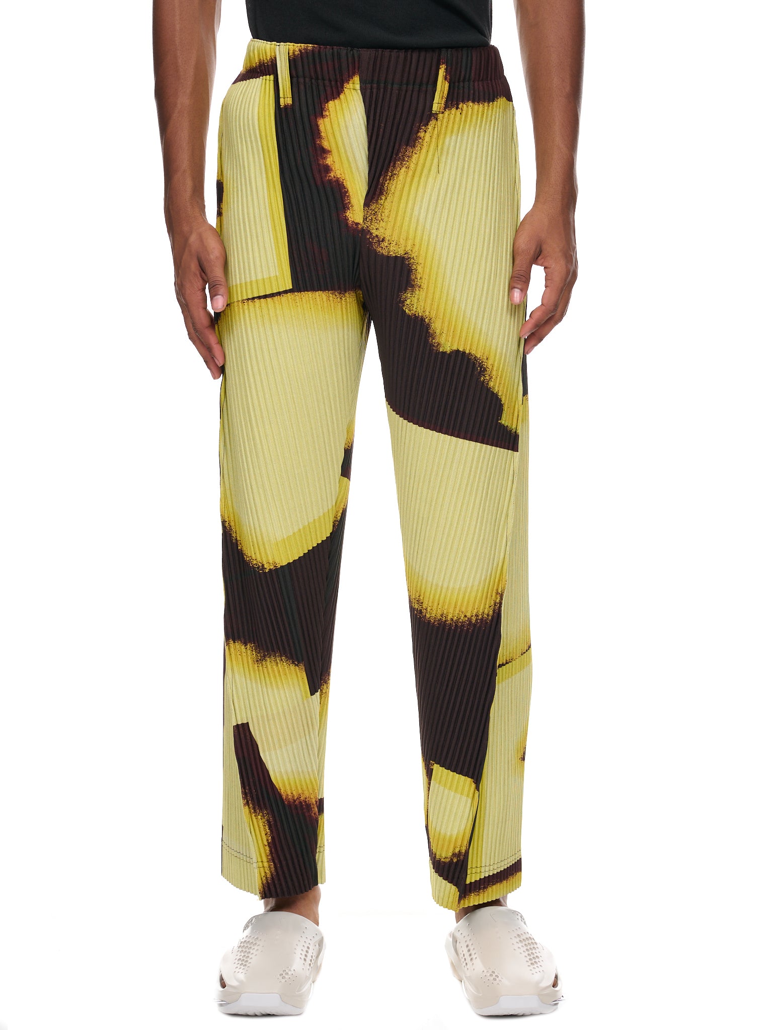 HOMME PLISSÉ ISSEY MIYAKE Lantern Trousers | H. Lorenzo - front