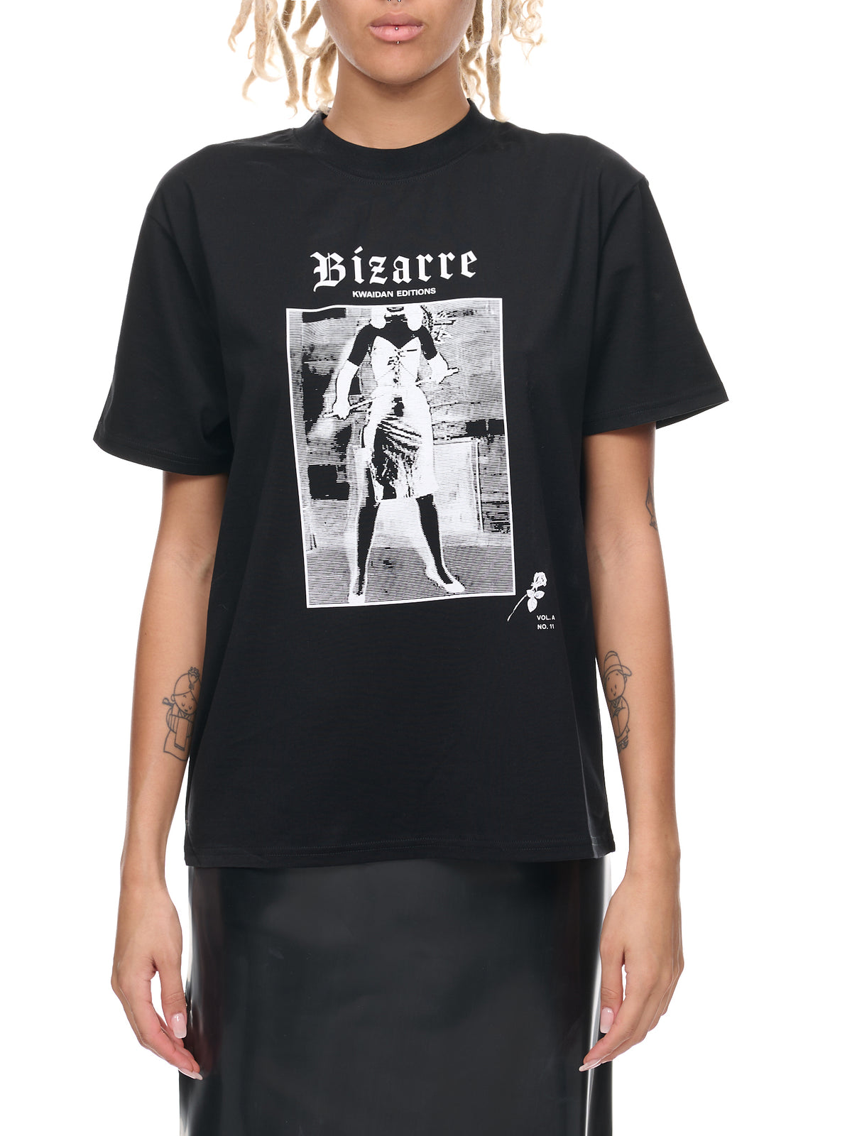 Bizarre Print T-Shirt (WT131W-CJB-BLACK-BIZARRE-PRINT)