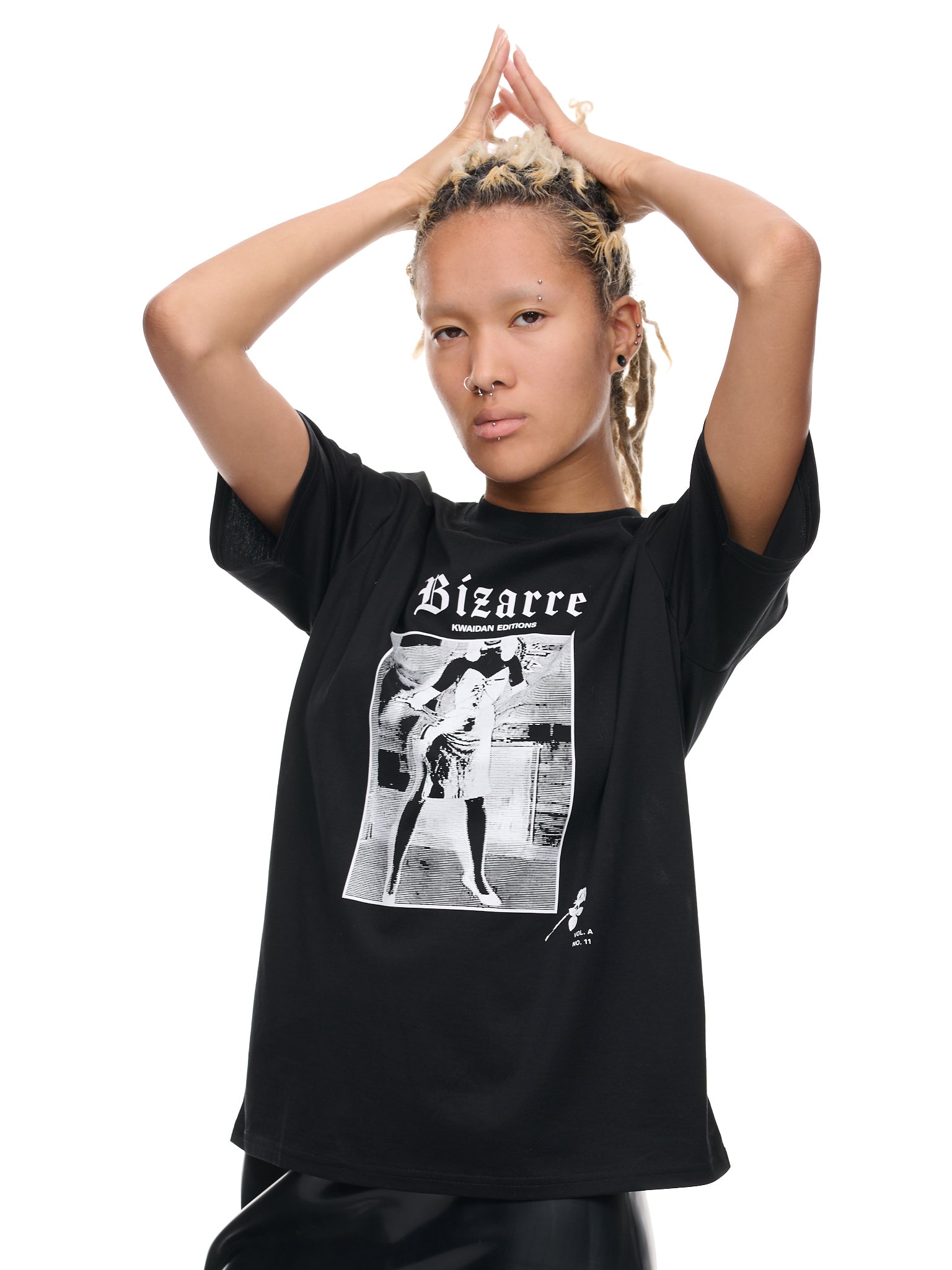 Bizarre Print T-Shirt (WT131W-CJB-BLACK-BIZARRE-PRINT)